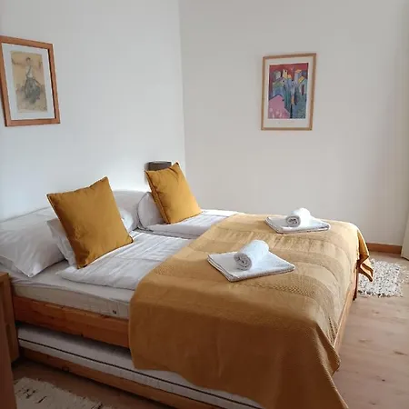 Pahok Apartmanhaz Apartment Alsopahok